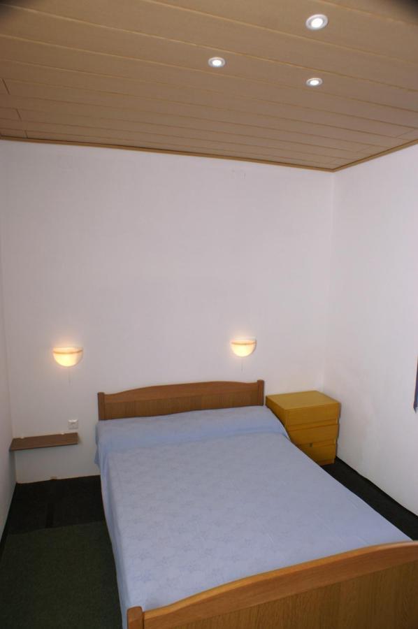Apartments By The Sea Mandre, Pag - 4098 Exterior photo